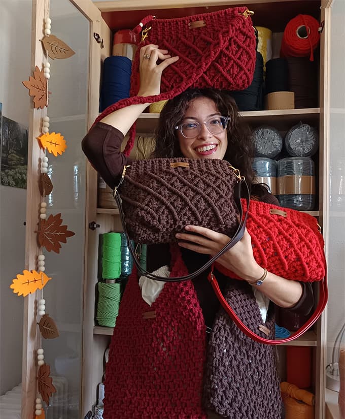 Conoce a la diseñadora de nuestros bolsos hechos a mano