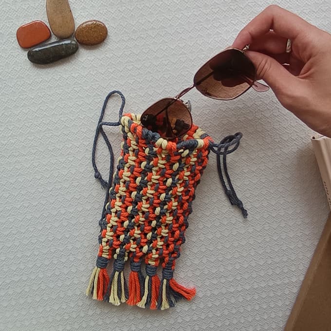 Descubre nuestra colección de fundas para gafas hechas a mano