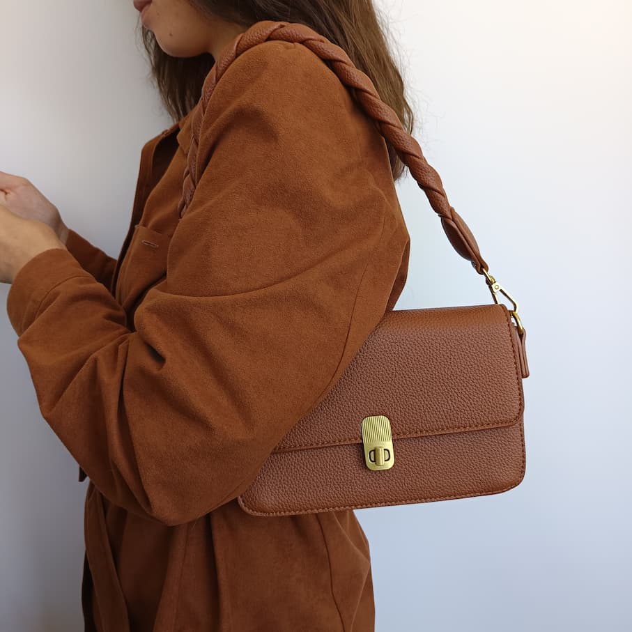 Bolso de cuero sintético con asa trenzada marrón - Imagen 3