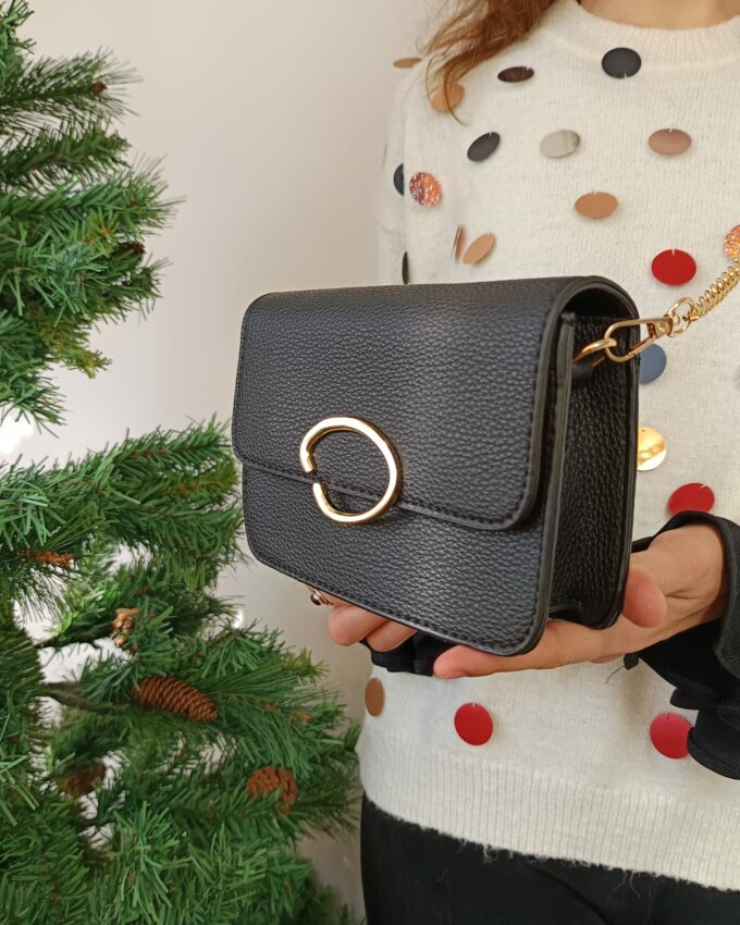 Bolso de fiesta negro con cadena dorada