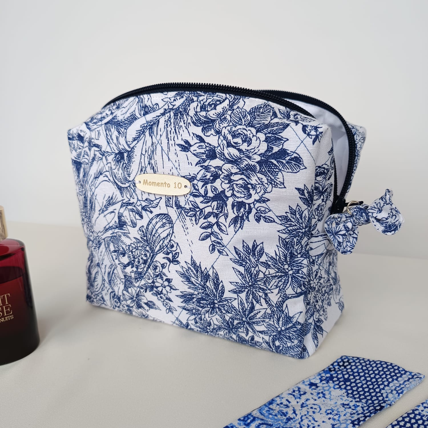 Neceser clásico de Toile de Jouy azul y blanco - Imagen 6