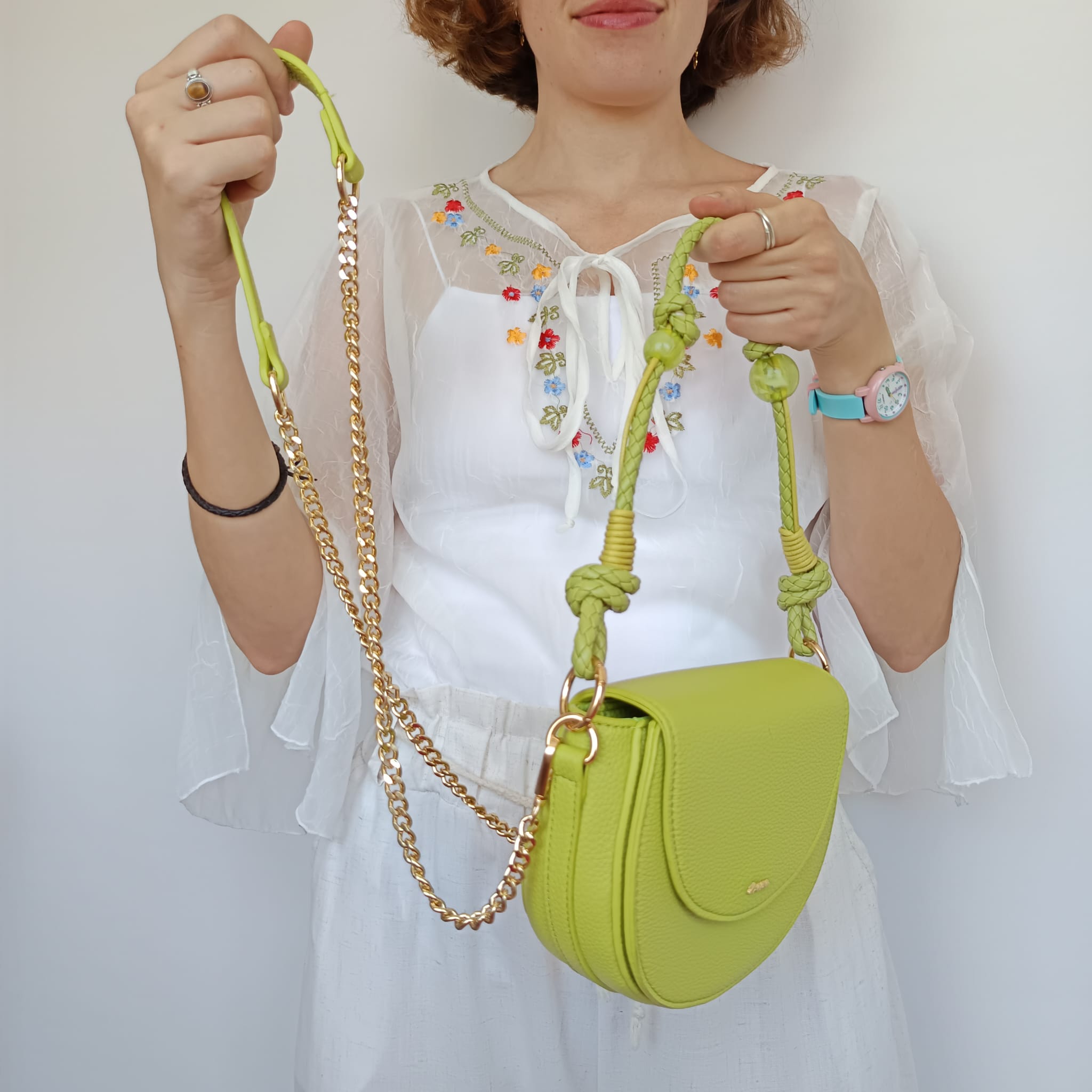 Bolso verde pistacho de cuero sintético con solapa - Imagen 6