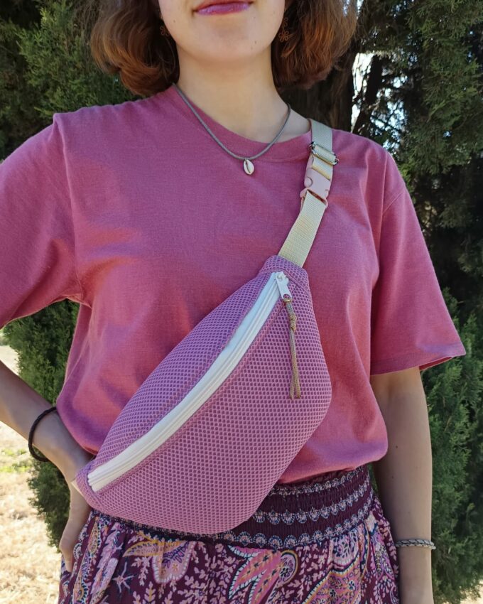 Riñonera Mesh 3D impermeable color malva