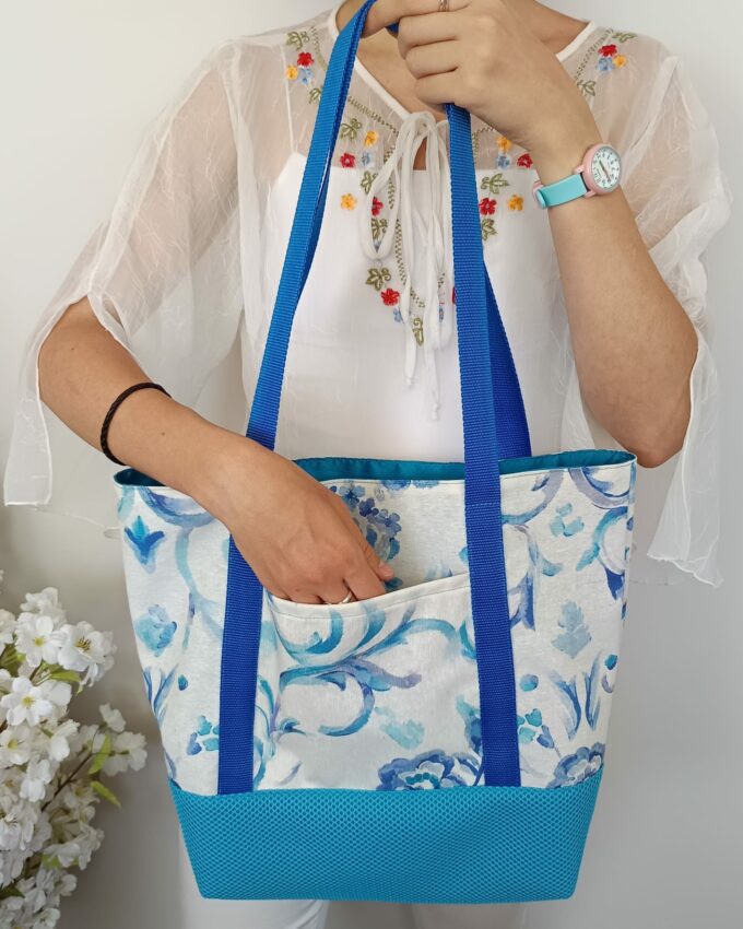 Bolsa grande de tela Mesh 3D azul turquesa con flores