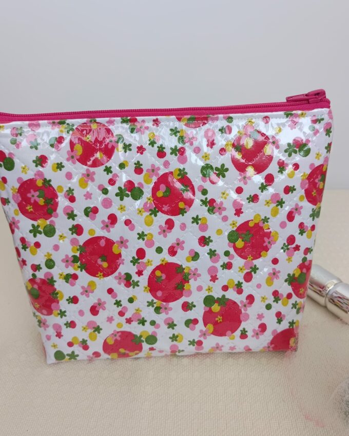 Neceser guateado impermeable con estampado de flores