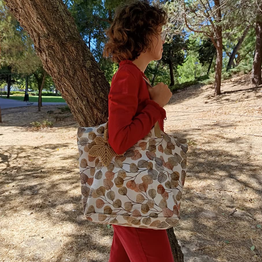 Descubre nuestro bolso de macramé alegría